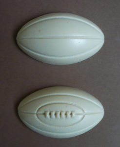 moule rugby 2 de 8 cm